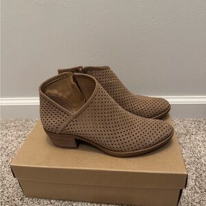 Lucky Brand Perforated Tan Ankle Boots